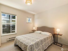 2101 N 55th Street 206, Seattle WA 98103
