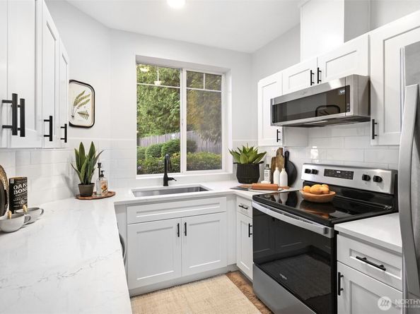14816 29th Avenue W B101, Lynnwood WA 98087