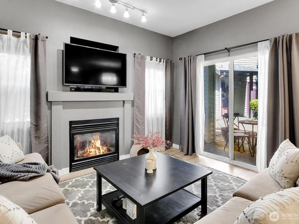 17736 134th Lane SE G2, Renton WA 98058