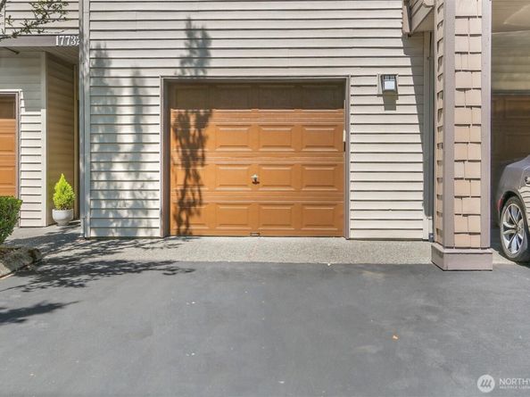17736 134th Lane SE G2, Renton WA 98058
