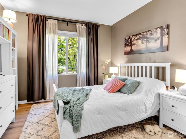 17736 134th Lane SE G2, Renton WA 98058