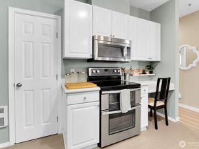 17736 134th Lane SE G2, Renton WA 98058