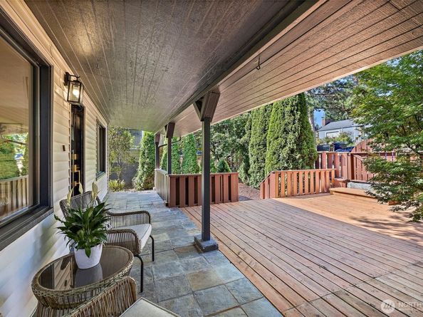 7132 34th Avenue SW, Seattle WA 98126