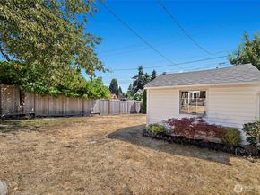 7132 34th Avenue SW, Seattle WA 98126