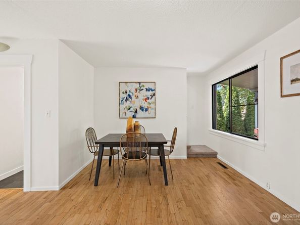 7132 34th Avenue SW, Seattle WA 98126