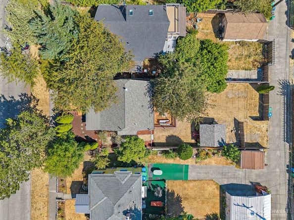 7132 34th Avenue SW, Seattle WA 98126