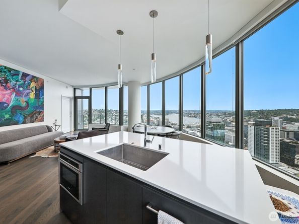 2510 6th Avenue 3502, Seattle WA 98121