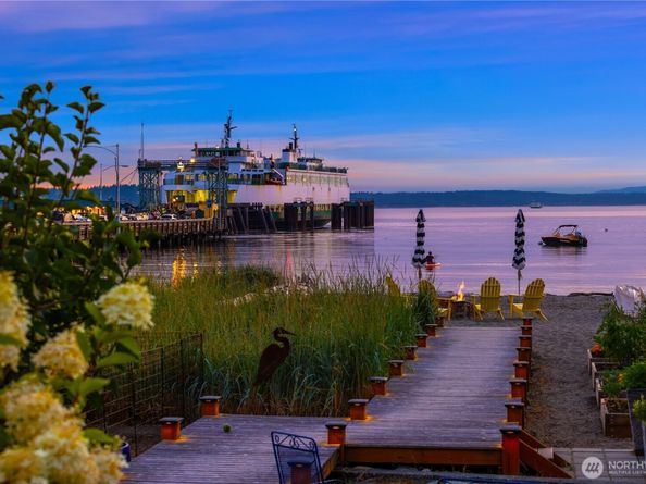 8917 Fauntleroy Way SW, Seattle WA 98136