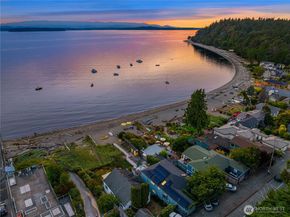 8917 Fauntleroy Way SW, Seattle WA 98136