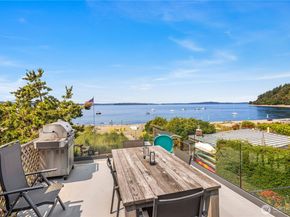 8917 Fauntleroy Way SW, Seattle WA 98136