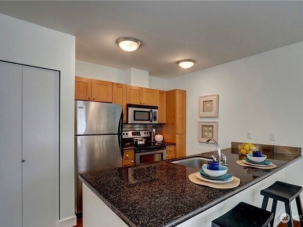 1610 Belmont Avenue 415, Seattle WA 98122