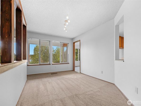 23509 Lakeview Drive A101, Mountlake Terrace WA 98043