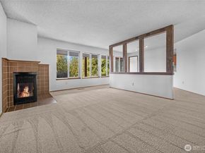 23509 Lakeview Drive A101, Mountlake Terrace WA 98043