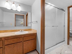 23509 Lakeview Drive A101, Mountlake Terrace WA 98043