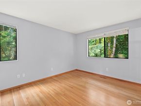 1080 Ridgewood Circle SW, Issaquah WA 98027