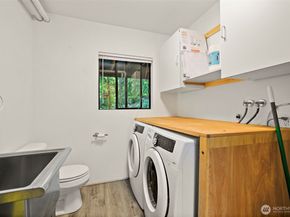 1080 Ridgewood Circle SW, Issaquah WA 98027