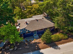 8139 14th Avenue SW, Seattle WA 98106