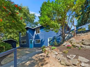 8139 14th Avenue SW, Seattle WA 98106