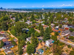 8139 14th Avenue SW, Seattle WA 98106
