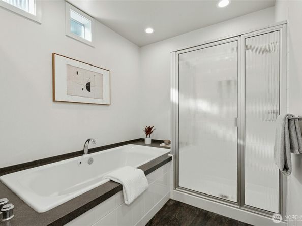 8812 NE 117th Place, Kirkland WA 98034
