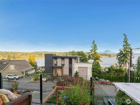 8812 NE 117th Place, Kirkland WA 98034