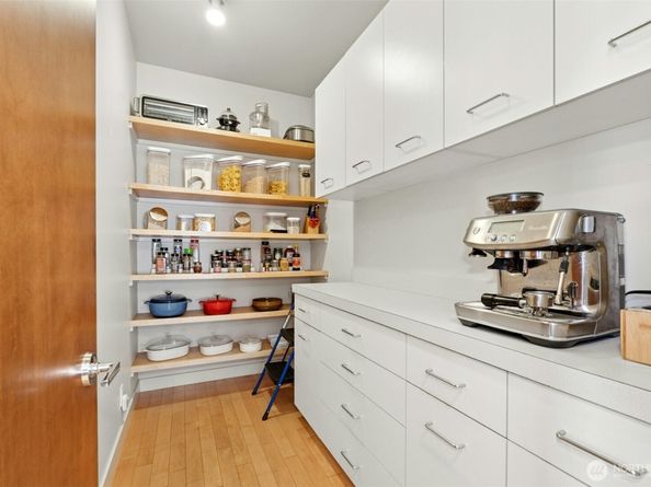 8812 NE 117th Place, Kirkland WA 98034
