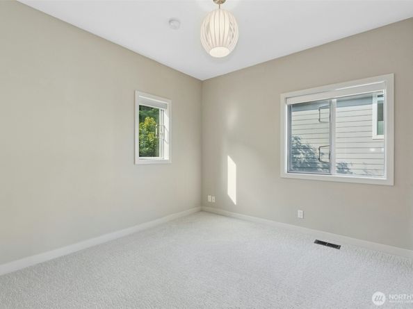 8812 NE 117th Place, Kirkland WA 98034