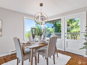 2800 W Elmore Place, Seattle WA 98199