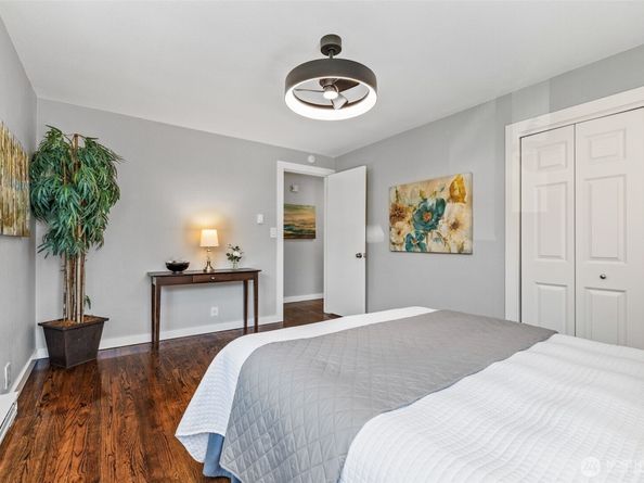 2800 W Elmore Place, Seattle WA 98199