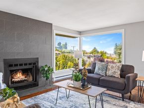 2800 W Elmore Place, Seattle WA 98199