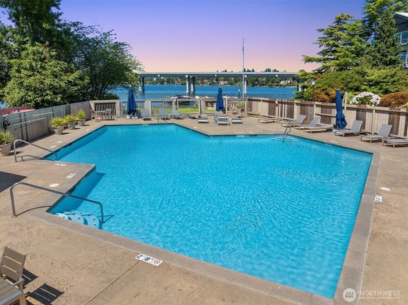2500 Canterbury Lane E 302, Seattle WA 98112
