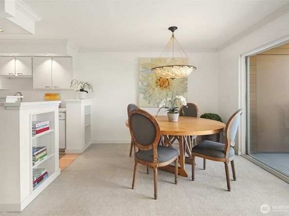 2500 Canterbury Lane E 302, Seattle WA 98112