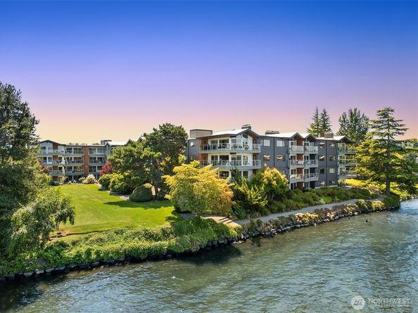 2500 Canterbury Lane E 302, Seattle WA 98112