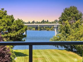 2500 Canterbury Lane E 302, Seattle WA 98112