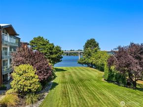 2500 Canterbury Lane E 302, Seattle WA 98112