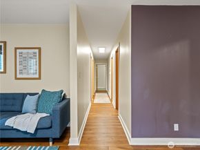 465 Winslow Way E 108, Bainbridge Island WA 98110