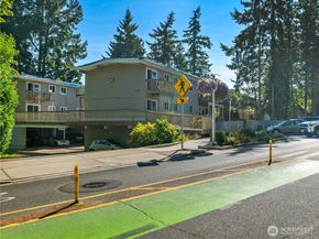 465 Winslow Way E 108, Bainbridge Island WA 98110
