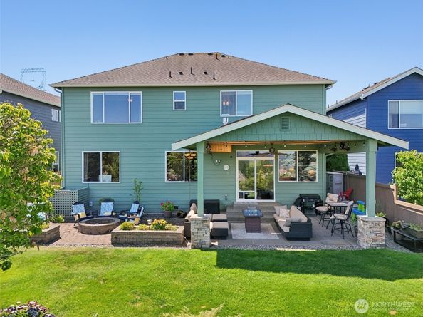 35726 SE Crest View Loop, Snoqualmie WA 98065