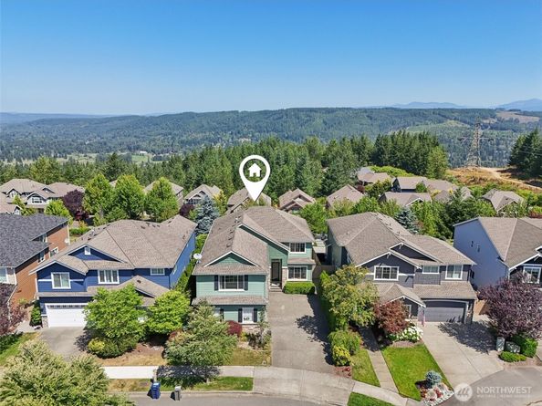 35726 SE Crest View Loop, Snoqualmie WA 98065