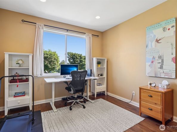 35726 SE Crest View Loop, Snoqualmie WA 98065