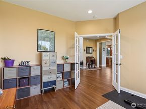 35726 SE Crest View Loop, Snoqualmie WA 98065