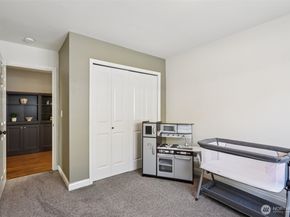 35726 SE Crest View Loop, Snoqualmie WA 98065