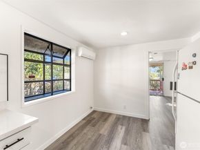 4452 S Rose Street, Seattle WA 98118