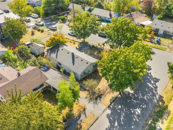 4452 S Rose Street, Seattle WA 98118