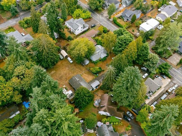 18328 Ashworth Avenue N, Shoreline WA 98133