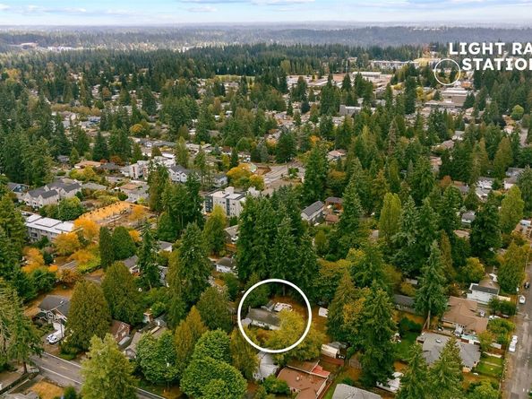 18328 Ashworth Avenue N, Shoreline WA 98133