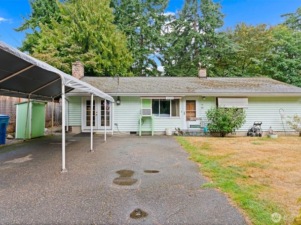18328 Ashworth Avenue N, Shoreline WA 98133