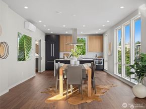 4464 Midvale Avenue N, Seattle WA 98103