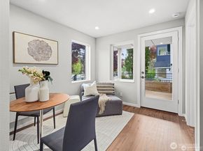 4464 Midvale Avenue N, Seattle WA 98103