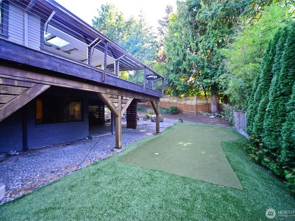11809 NE 74th Street 13, Kirkland WA 98033